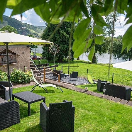 Weingut / Gaestehaus Gerlach Юрциґ Екстер'єр фото